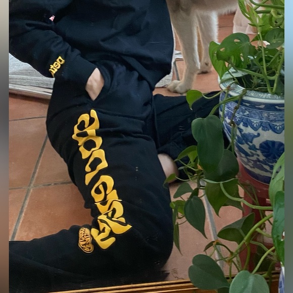 Good Energy butterfly drawstring Sweatpants matching sweatshirt available - Picture 3 of 5